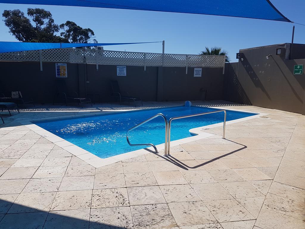 Mandurah Foreshore Motel Bagian luar foto